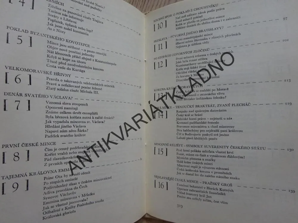PENÍZE POKLADY PADĚLKY, BOHUSLAV HLINKA, PAVEL RADOMĚŘSKÝ, 1975, **an