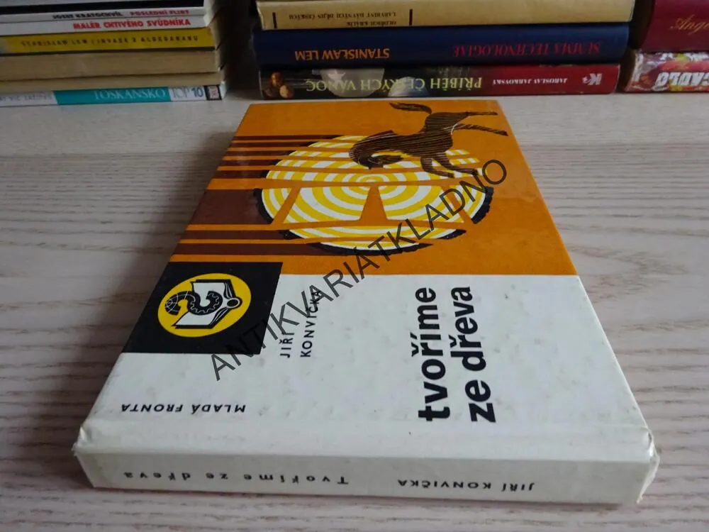 TVOŘÍME ZE DŘEVA, JIŘÍ KONVIČKA, **an