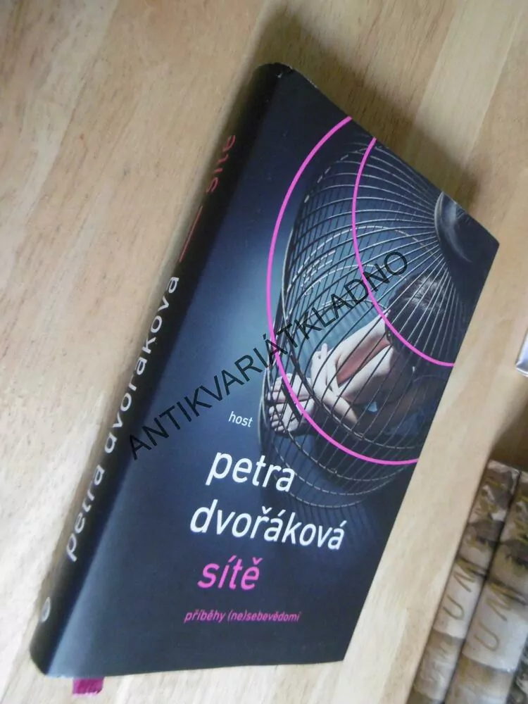 SÍTĚ, PŘÍBĚHY (NE)SEBEVĚDOMÍ, PETRA DVOŘÁKOVÁ