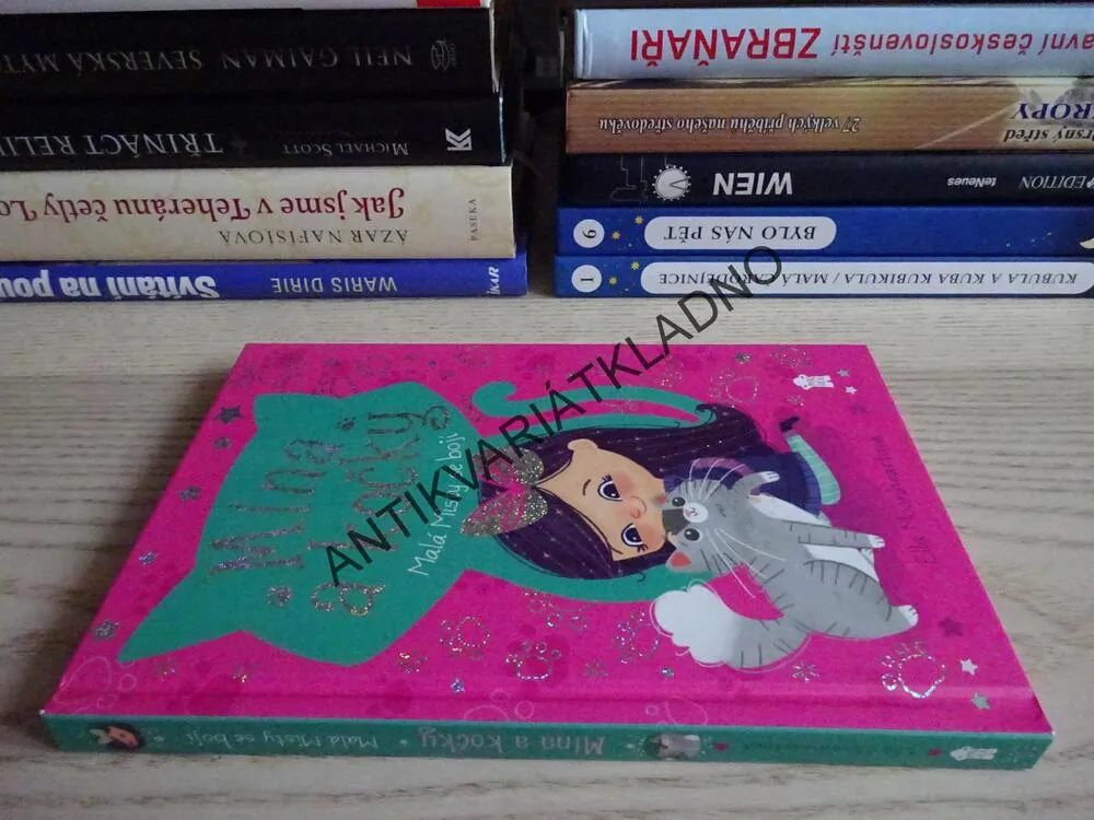 MÍNA A KOČKY, MALÁ MISTY SE BOJÍ, ELLY MOONHEARTOVÁ, **an