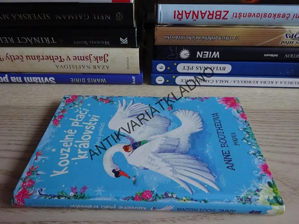 KOUZELNÉ PTAČÍ KRÁLOVSTVÍ, LEDOVÉ PROKLETÍ, ANNE BOOTHEOVÁ, **an