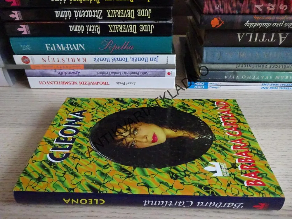 CLEONA, BARBARA CARTLAND, CARTLANDOVÁ, **an