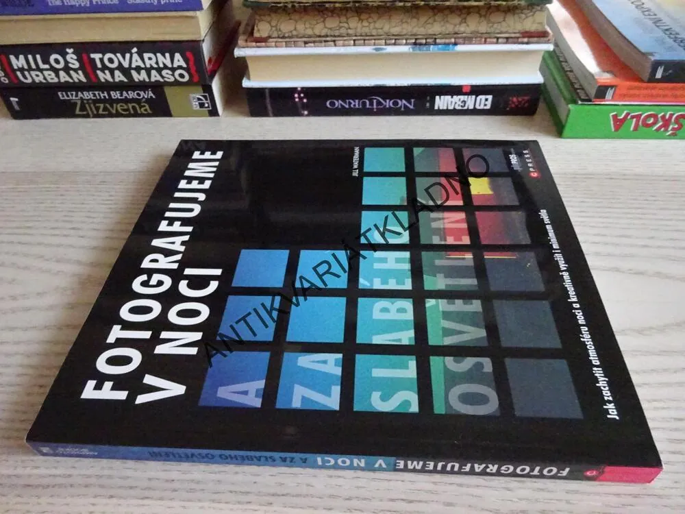 FOTOGRAFUJEME V NOCI, JILL WATERMAN, **an