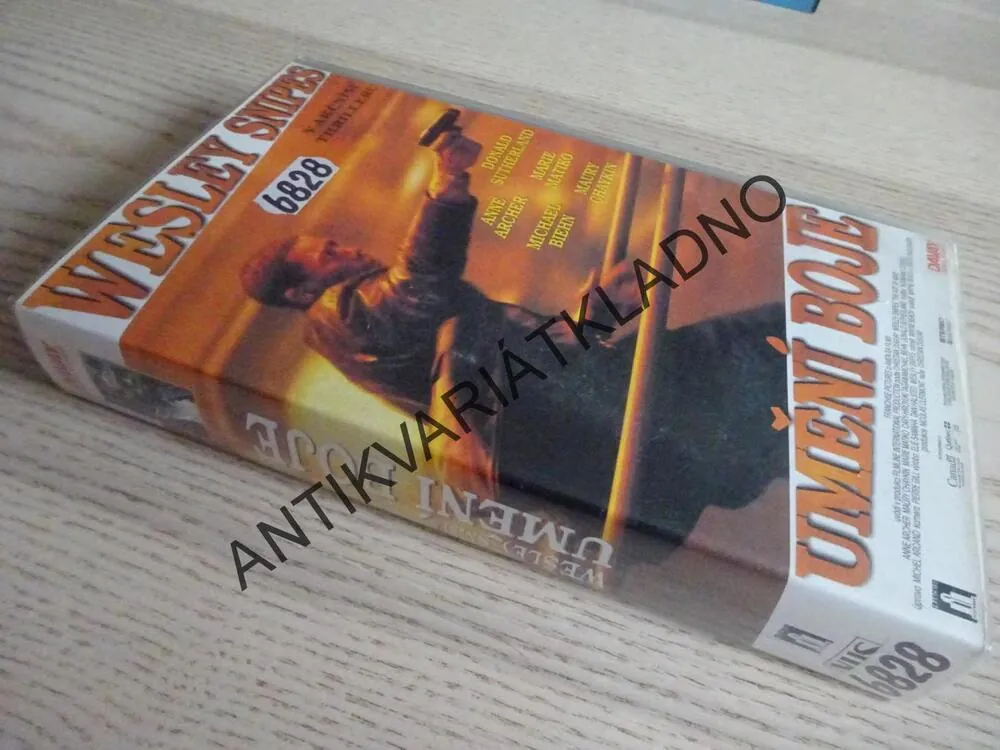 UMĚNÍ BOJE, VHS VIDEOKAZETA