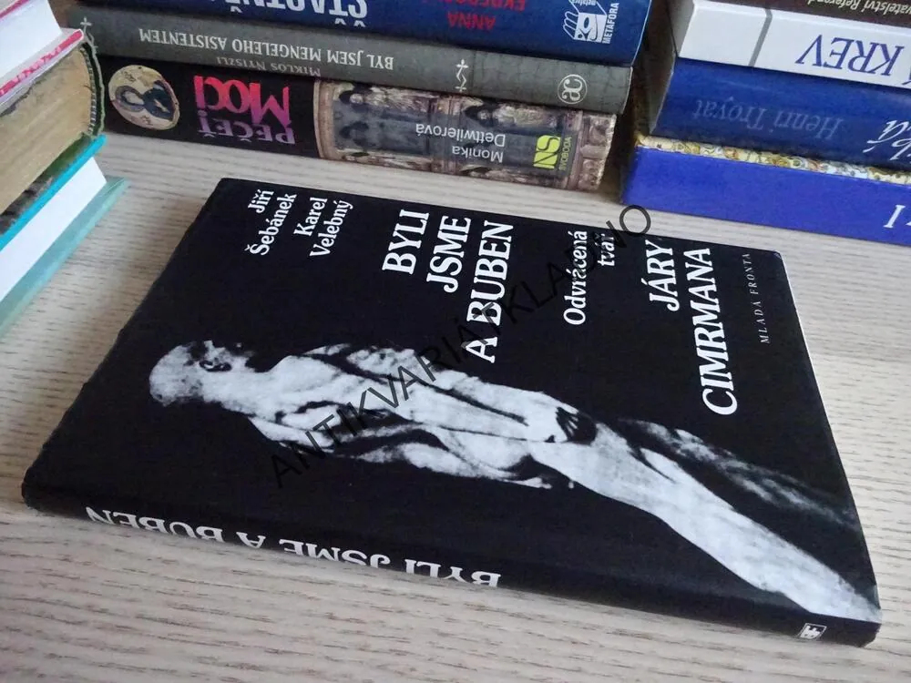 BYLI JSME A BUBEN, ODVRÁCENÁ TVÁŘ JÁRY CIMRMANA, JIŘÍ ŠEBÁNEK, KAREL VELEBNÝ, JÁRA CIMRMAN, **an