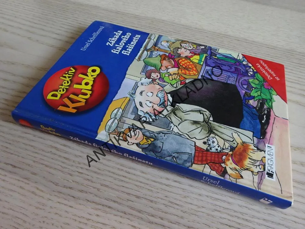 DETEKTIV KLUBKO, ZÁHADA FIALOVÉHO FLAŠINETU, SCHEFF, **an