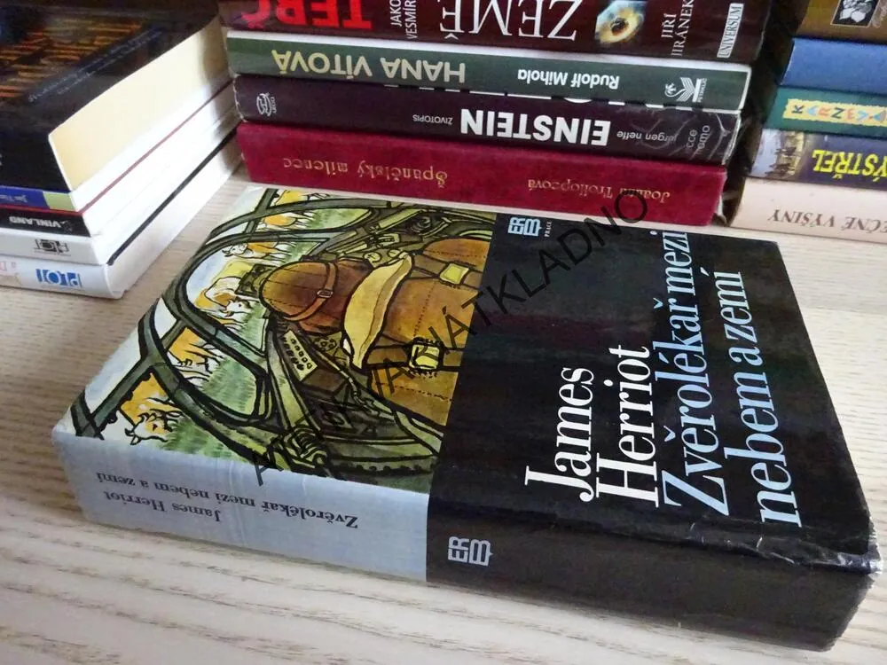 ZVĚROLÉKAŘ MEZI NEBEM A ZEMÍ, JAMES HERRIOT, **an