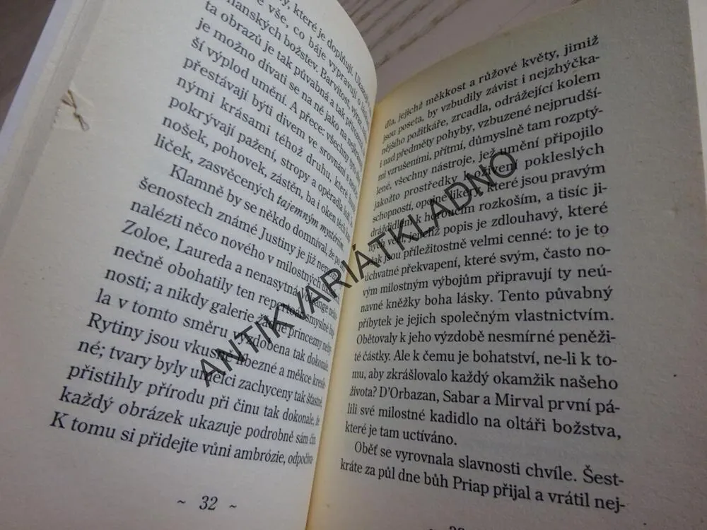 ZOLOE A JEJÍ DVĚ POMOCNICE NEBOLI NĚKOLIK TÝDNŮ ŽIVOTA HEZKÝCH ŽEN, MARKÝZ DE SADE, **an