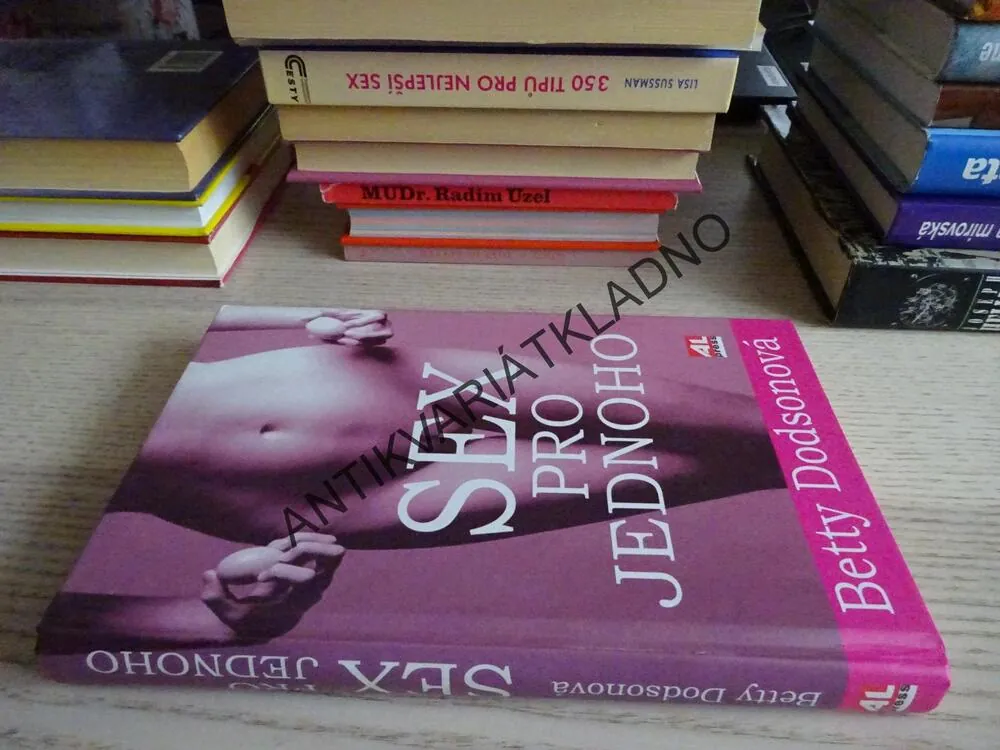 SEX PRO JEDNOHO, BETTY DODSONOVÁ, **an