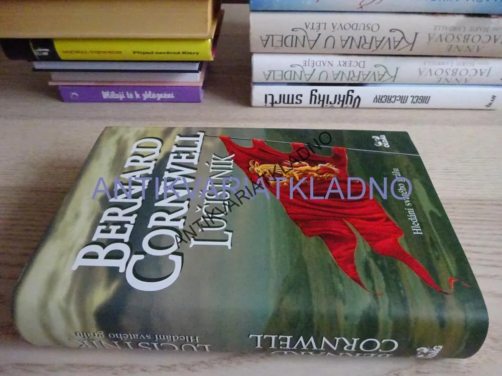 LUČIŠTNÍK, BERNARD CORNWELL, **an