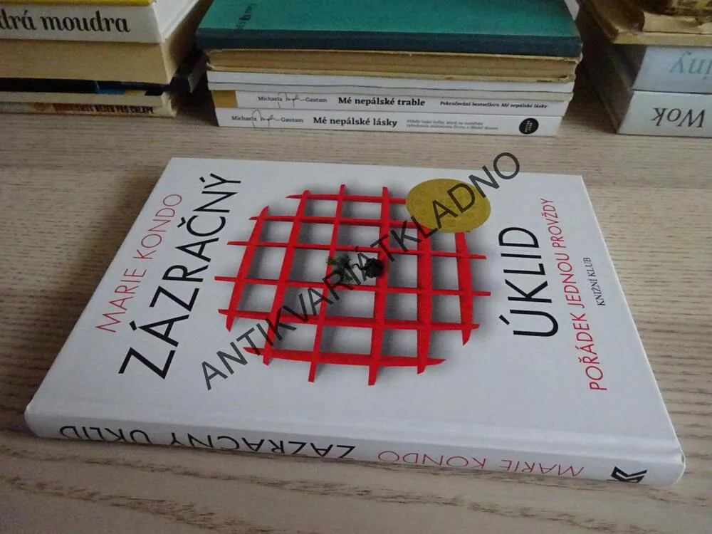 ZÁZRAČNÝ ÚKLID, MARIE KONDO, **an