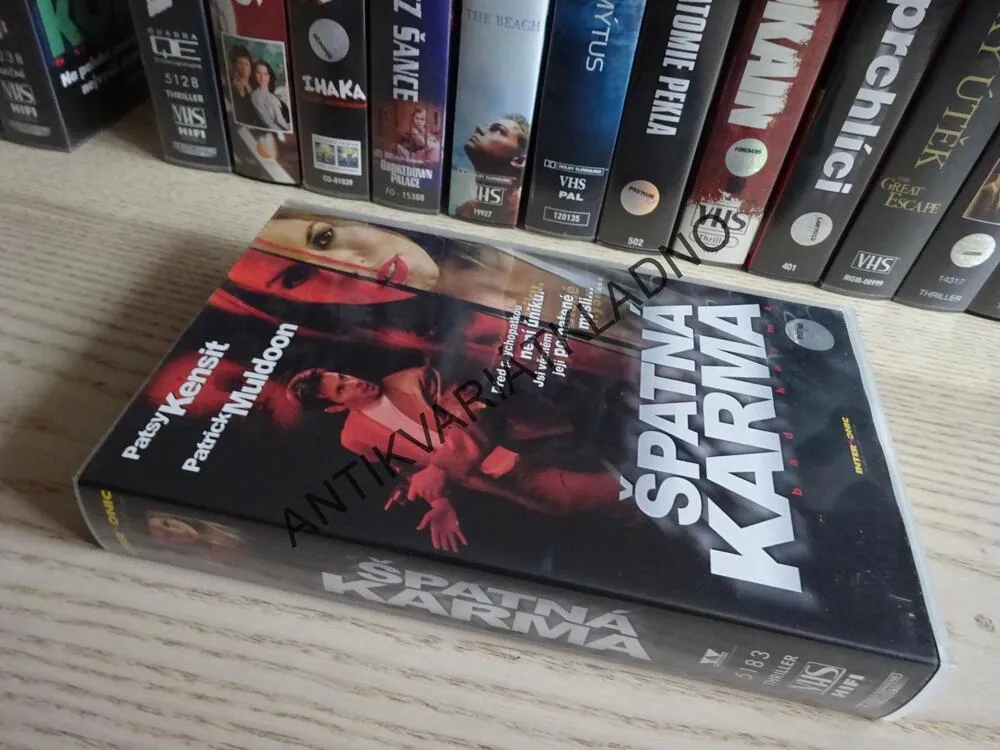 ŠPATNÁ KARMA, VHS