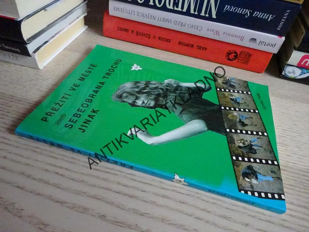 PŘEŽITÍ VE MĚSTE ANEB SEBEOBRANA TROCHU JINAK, JAROSLAV POLÁK, **an