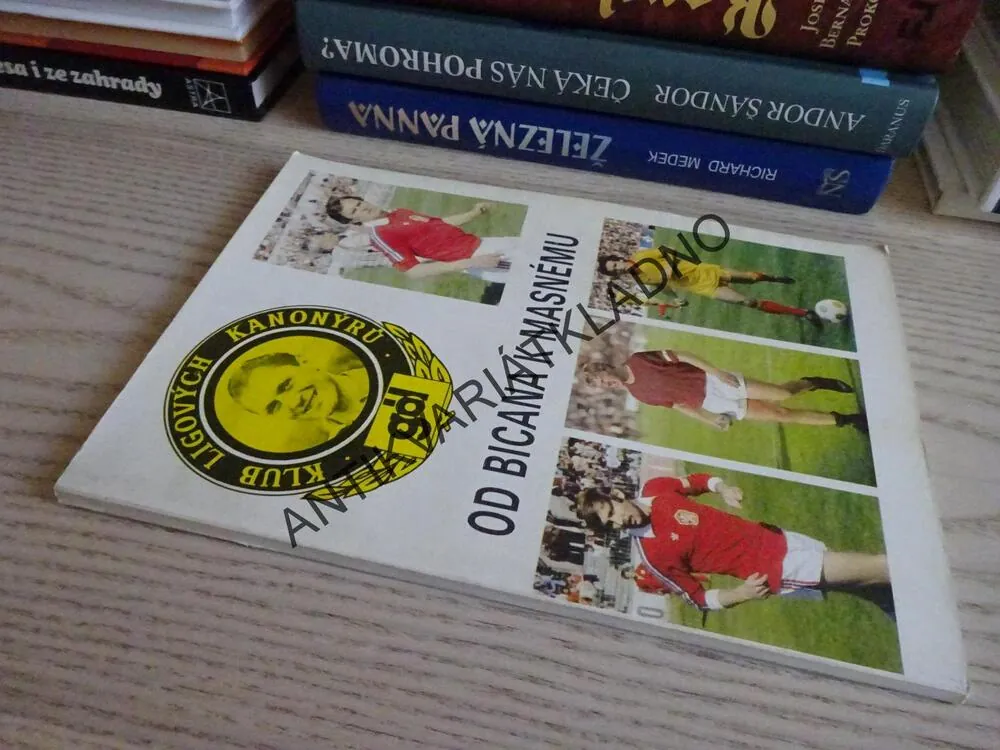 KLUB LIGOVÝCH KANONÝRŮ, OD BICANA K MASNÉMU, **an