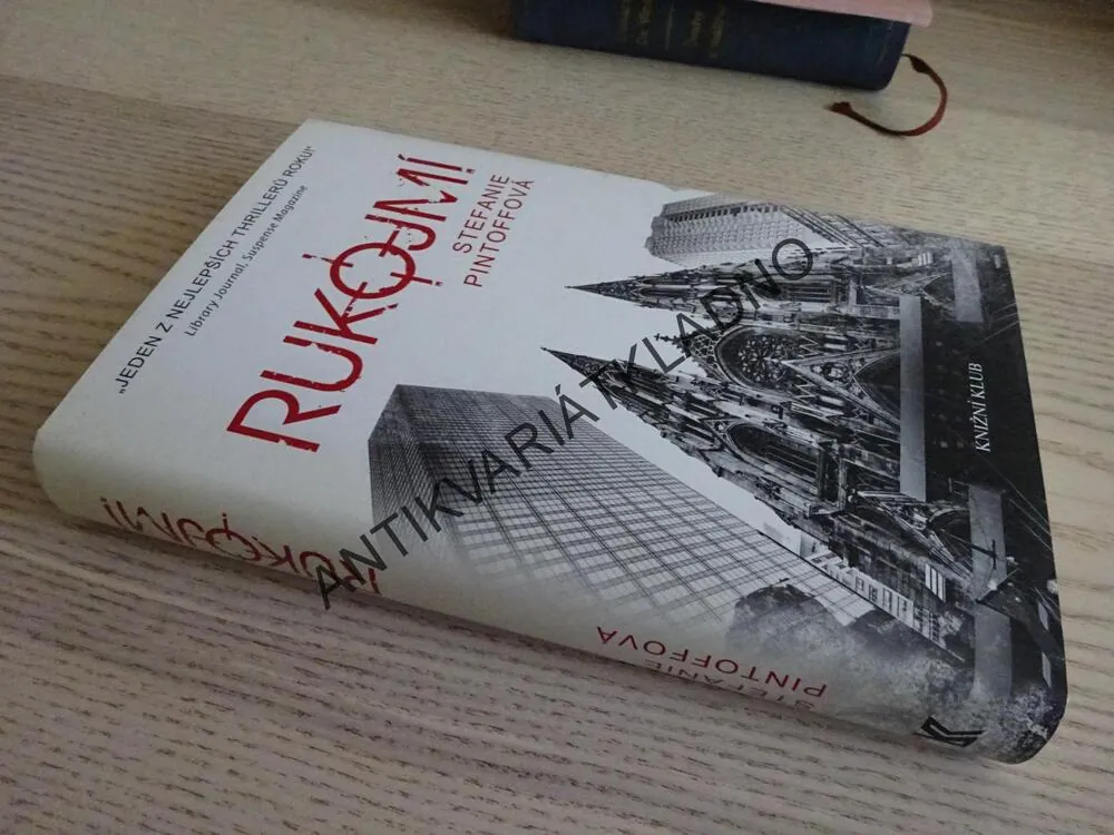 RUKOJMÍ, STEFANIE PINTOFFOVÁ, **an