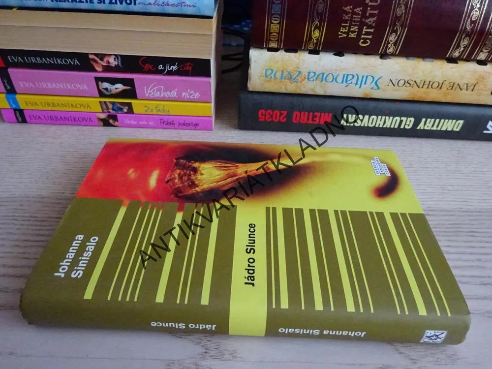 JÁDRO SLUNCE, JOHANNA SINISALO, **an