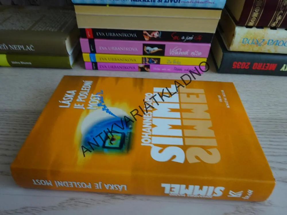 LÁSKA JE POSLEDNÍ MOST, JOHANNES MARIO SIMMEL, **an