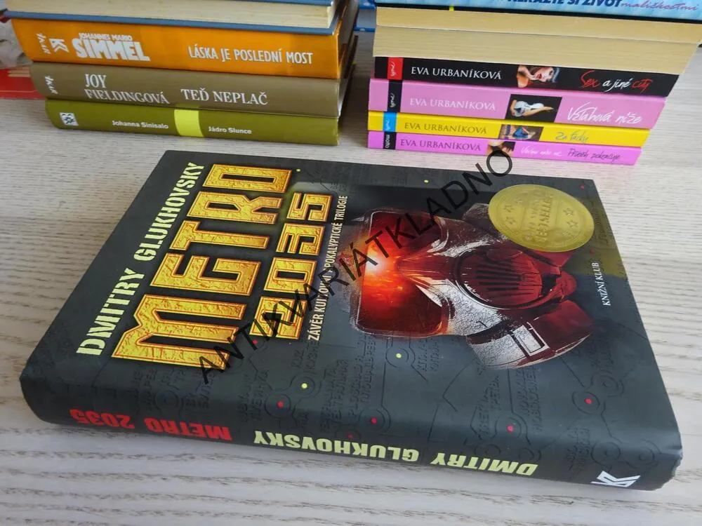 METRO 2035, DMITRY GLUKHOVSKY, APOKALYPTICKÝ BESTSELLER **an