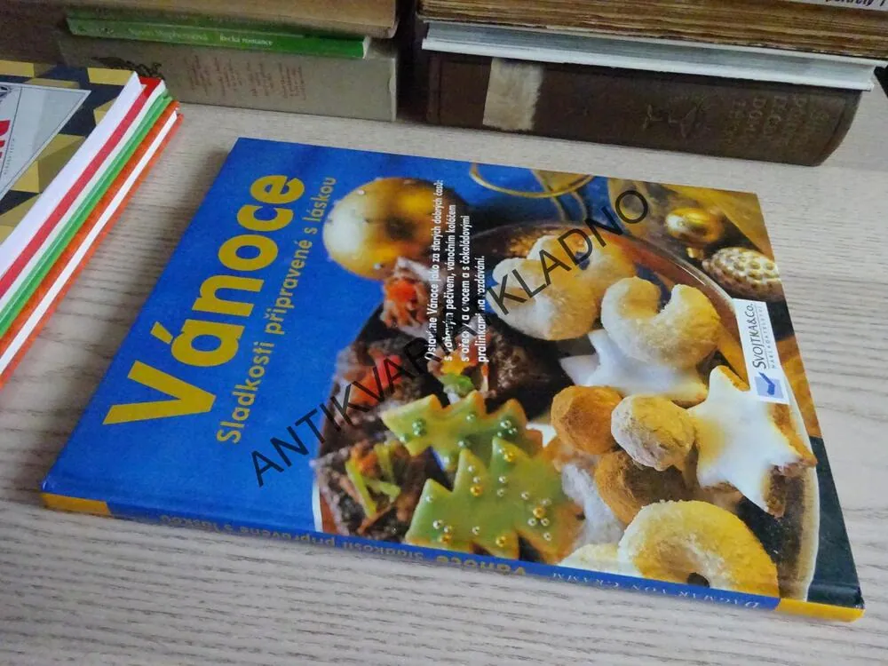 VÁNOCE, SLADKOSTI PŘIPRAVENÉ S LÁSKOU, **an