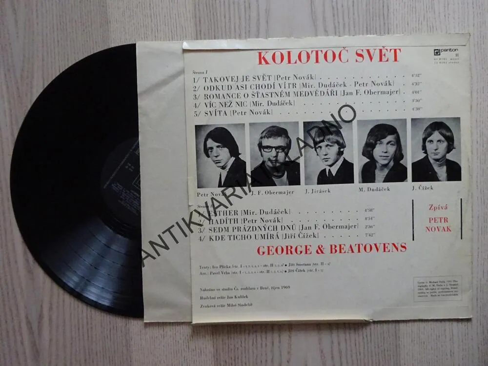 KOLOTOČ SVĚT, GEORGE A BEATOVENS, LP