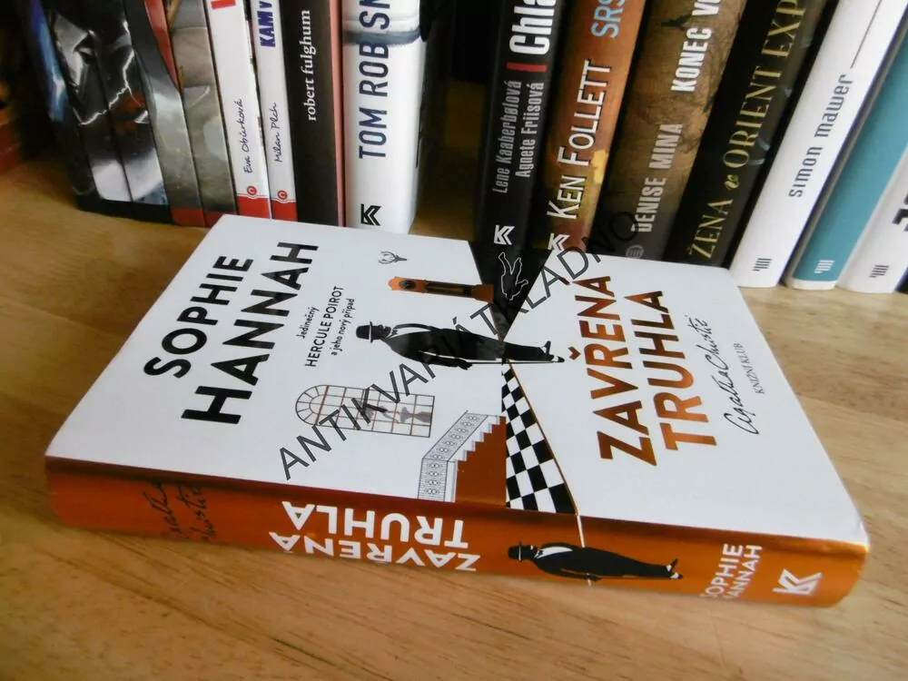 ZAVŘENÁ TRUHLA, HERCULE POIROT, AGATHA CHRISTIE