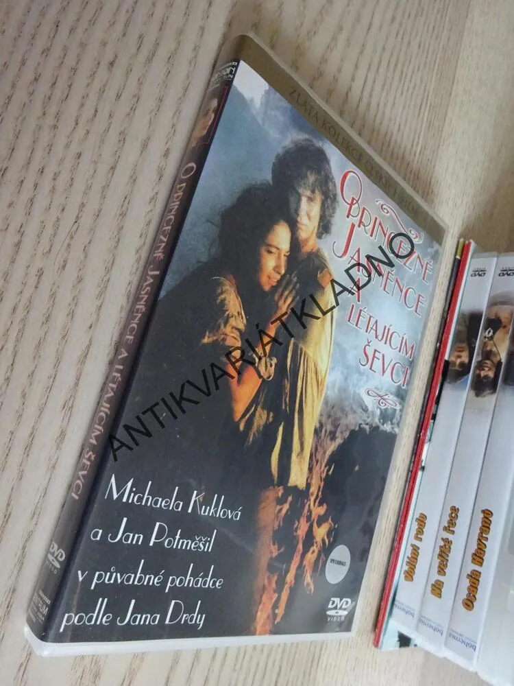 O PRINCEZNĚ JASNĚNCE A LÉTAJÍCÍM ŠEVCI, DVD FILM ČR