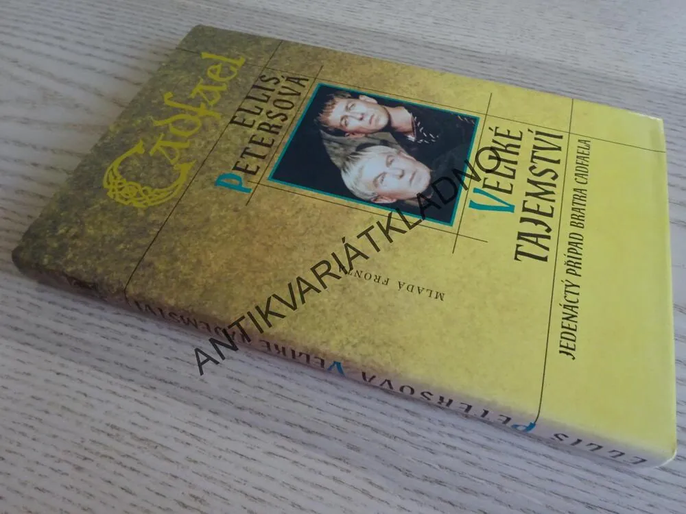 VELIKÉ TAJEMSTVÍ, ELLIS PETERSOVÁ, **an