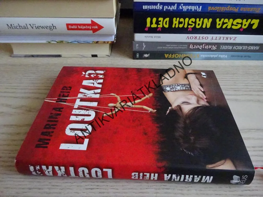 LOUTKAŘ, MARINA HEIB, **an