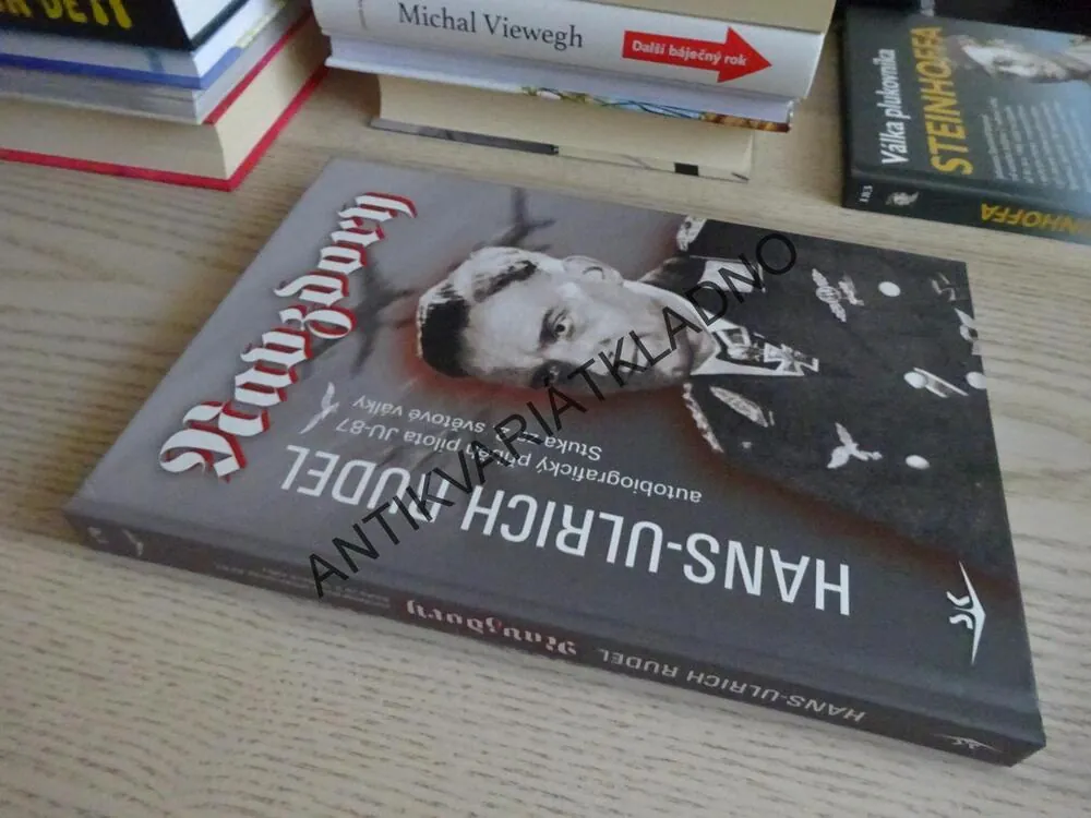 NAVZDORY!, HANS-ULRICH RUDEL, **an