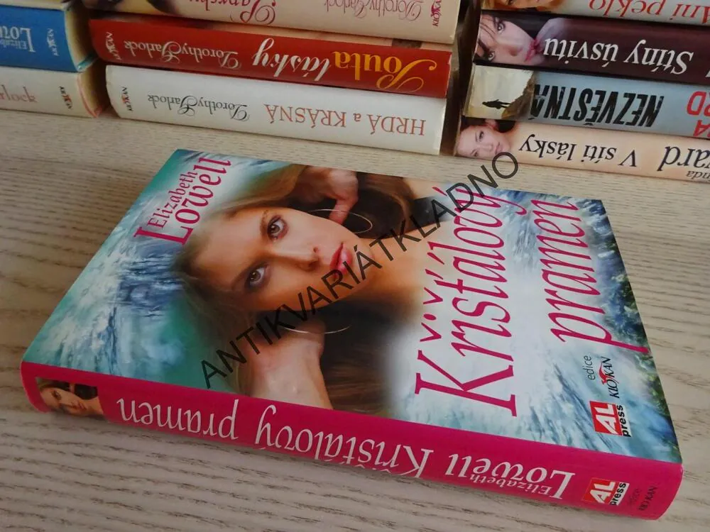 KŘIŠŤÁLOVÝ PRAMEN, ELIZABETH LOWELLOVÁ, **an