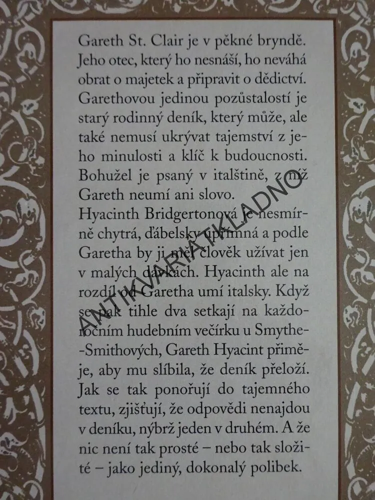 POZNÁŠ TO Z POLIBKŮ, JULIA QUINNOVÁ, **an