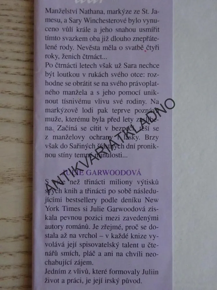 KRÁLOVSKÝ DAR, JULIE GARWOOD, GARWOODOVÁ, **an