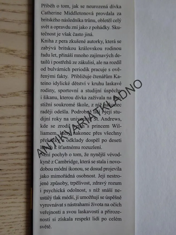 KATE, BUDOUCÍ KRÁLOVNA, KATIE NICHOLLOVÁ, **an