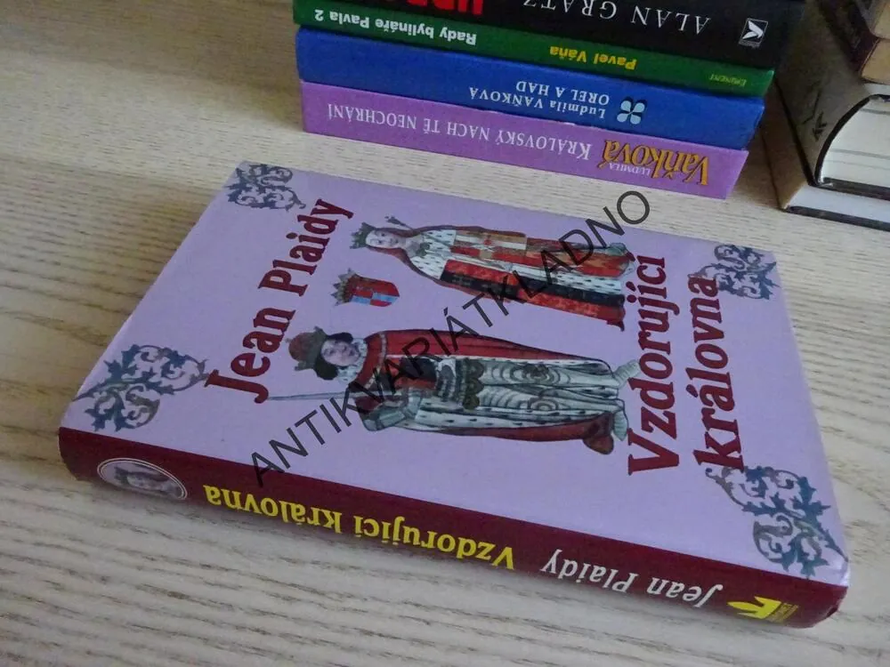 VZDORUJÍCÍ KRÁLOVNA, JEAN PLAIDY, **an