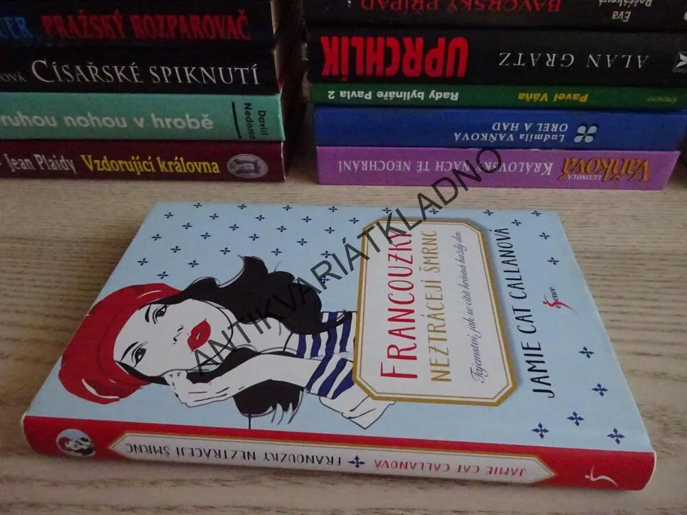 FRANCOUZKY NEZTRÁCEJÍ ŠMRNC, JAMIE CAT CALLANOVÁ, **an