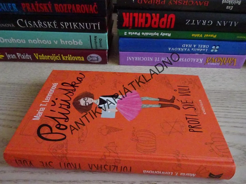 POTÍŽISTKA PROTI SVÉ VŮLI, MARIA T. LENNONOVÁ, **an