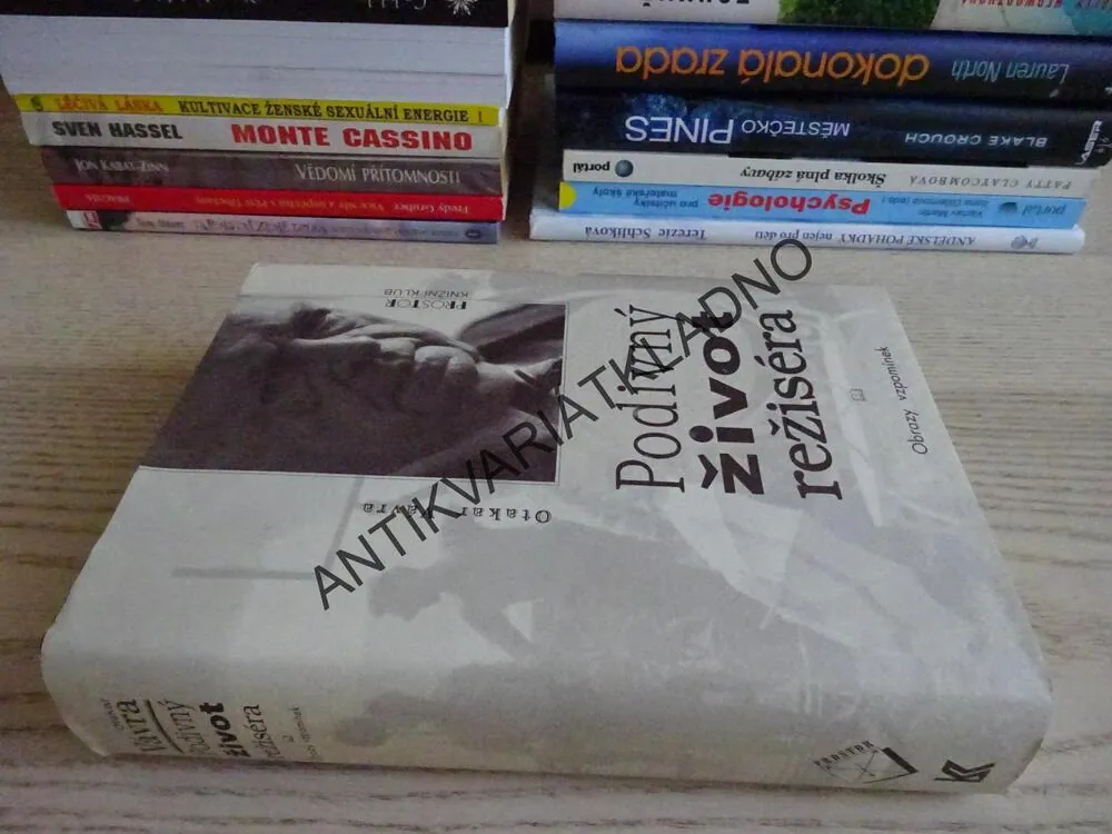 PODIVNÝ ŽIVOT REŽISÉRA, OTAKAR VÁVRA, **an