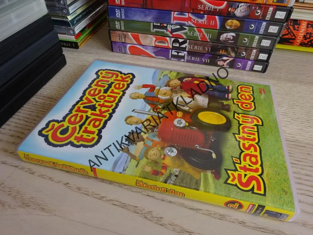 ČERVENÝ TRAKTŮREK, ŠŤASTNÝ DEN, DVD FILM