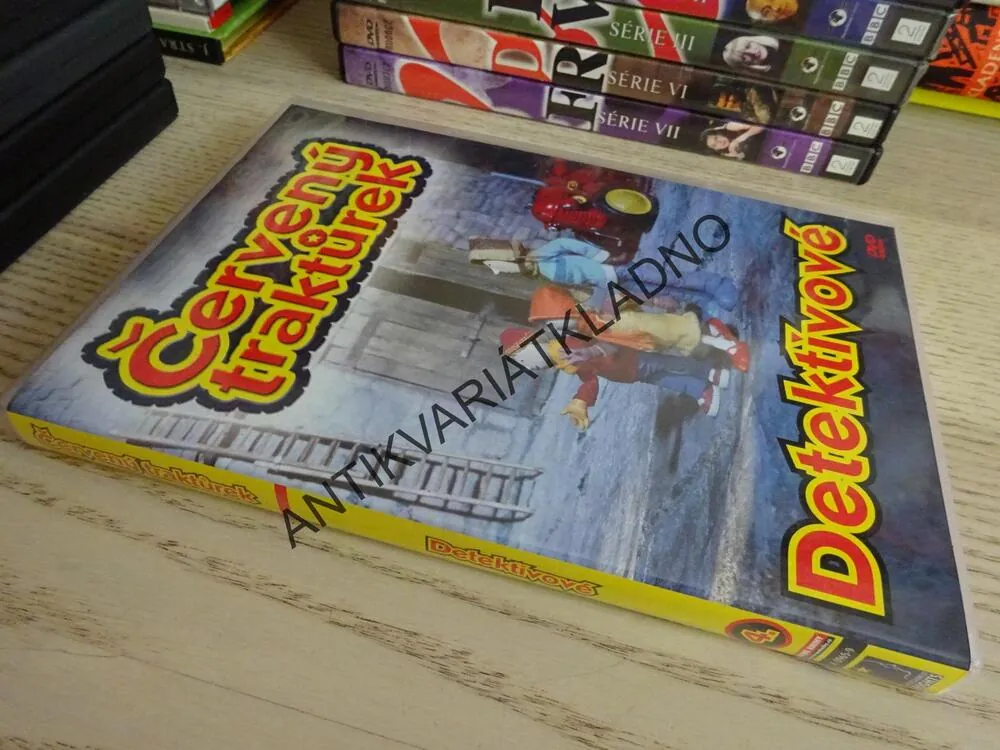 ČERVENÝ TRAKTŮREK, DETEKTIVOVÉ, DVD FILM
