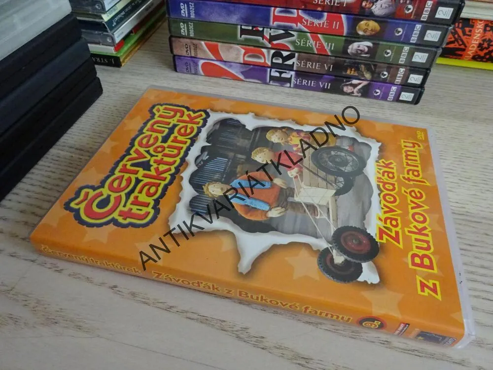 ČERVENÝ TRAKTŮREK, ZÁVOĎÁK Z BUKOVÉ FARMY, DVD FILM