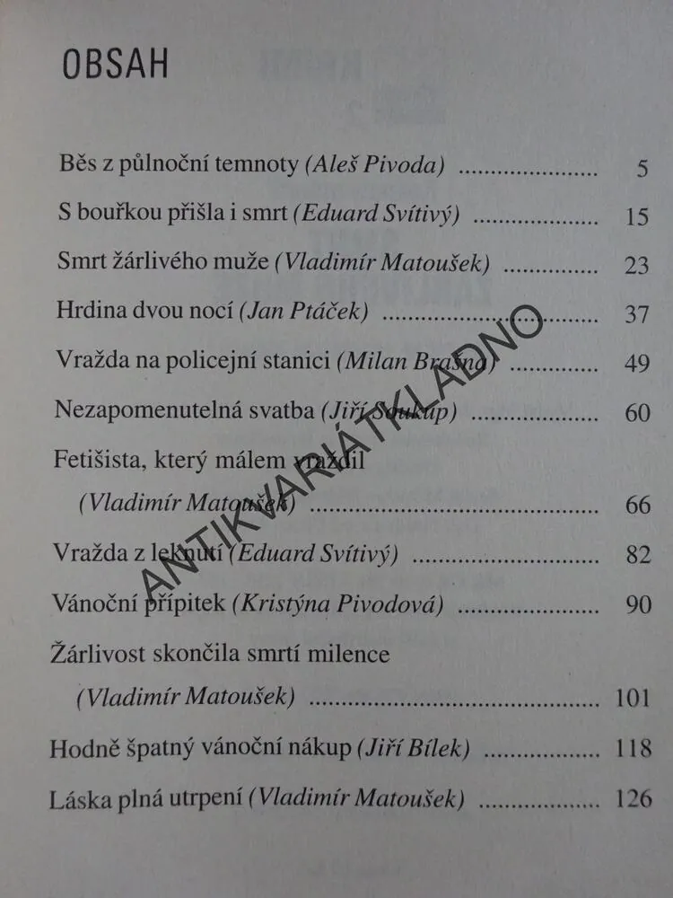 SMRT ŽÁRLIVÉHO MUŽE, **an