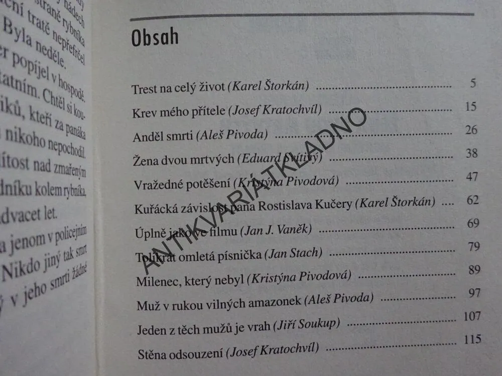 ŽENA DVOU MRTVÝCH, **an