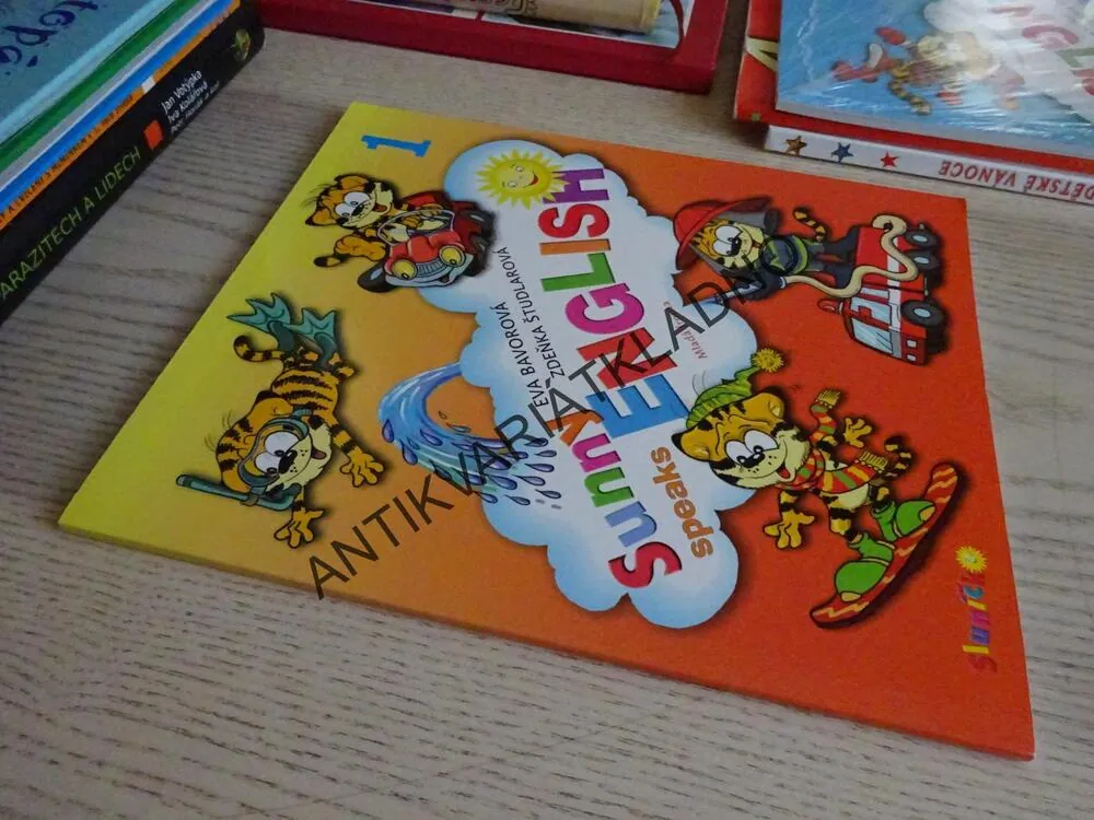 SUNNY SPEAKS ENGLISH, BAVOROVÁ, ŠTUDLAROVÁ, **an