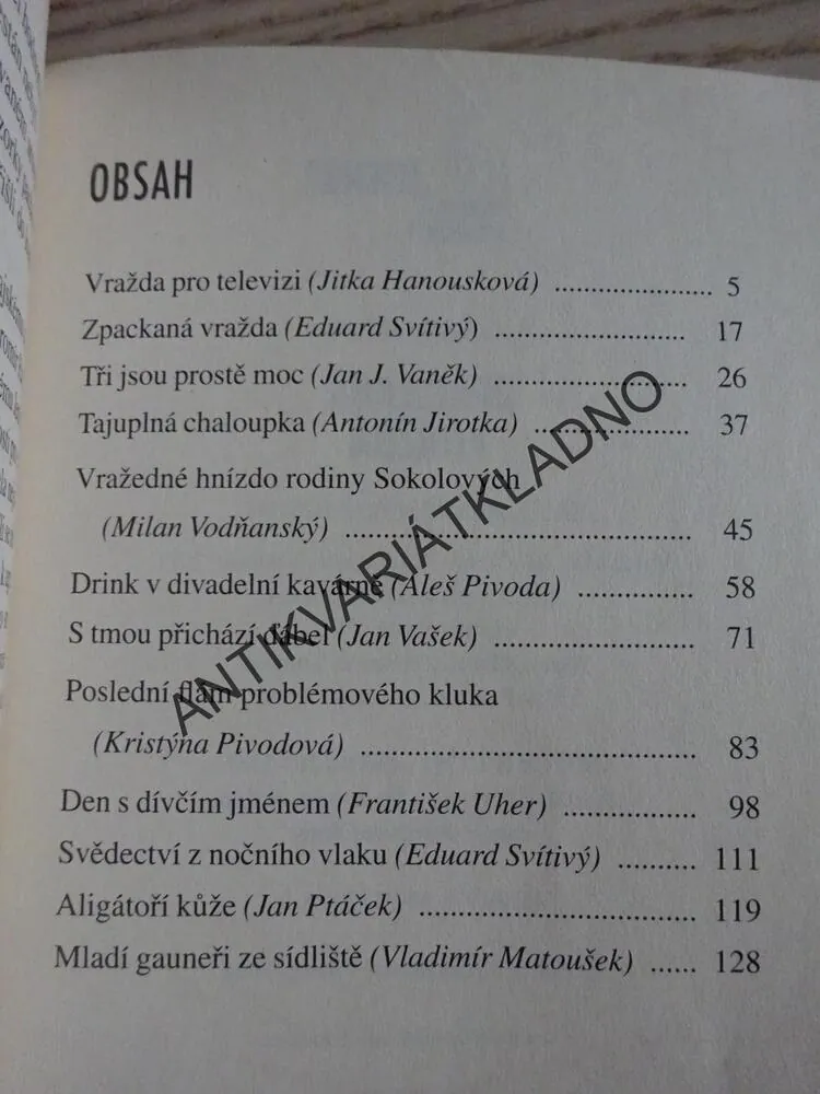 ZPACKANÁ VRAŽDA, **an