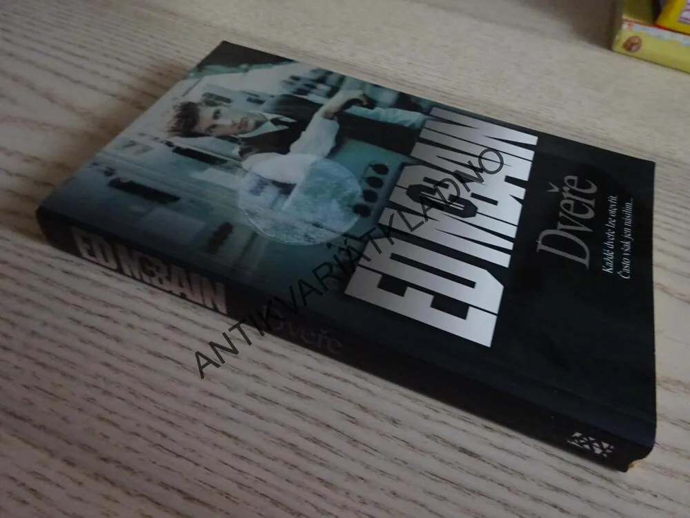 DVEŘE, ED MCBAIN, **an