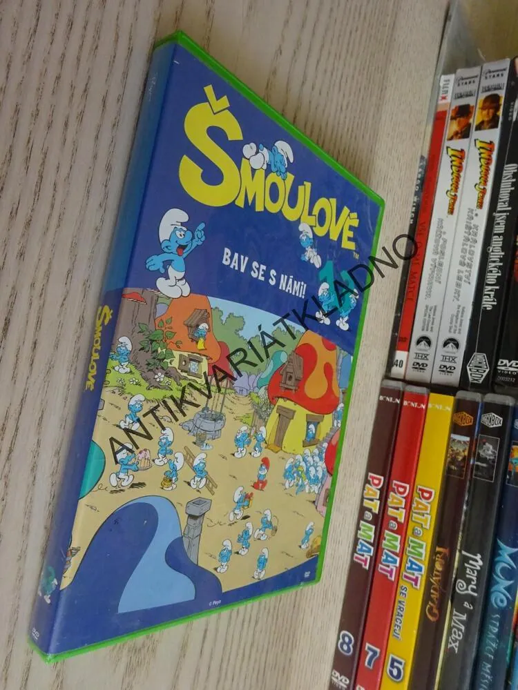 ŠMOULOVÉ 13, DVD FILM