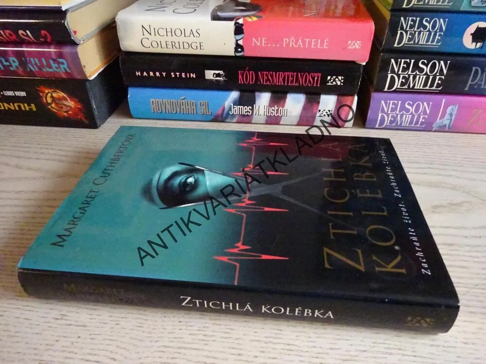 ZTICHLÁ KOLÉBKA, MARGARET CUTHBERTOVÁ, **an