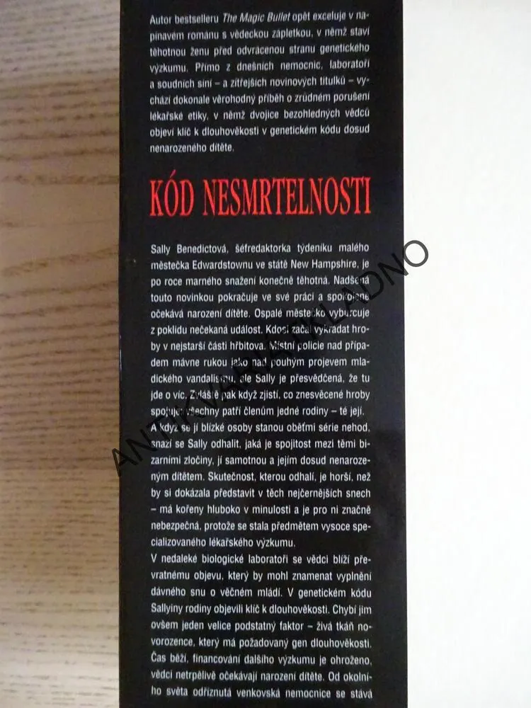 KÓD NESMRTELNOSTI, HARRY STEIN, **an