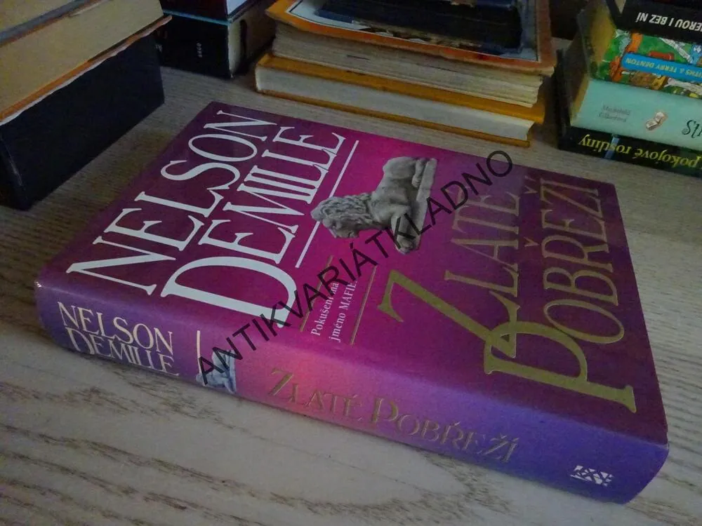ZLATÉ POBŘEŽÍ, NELSON DEMILLE, **an