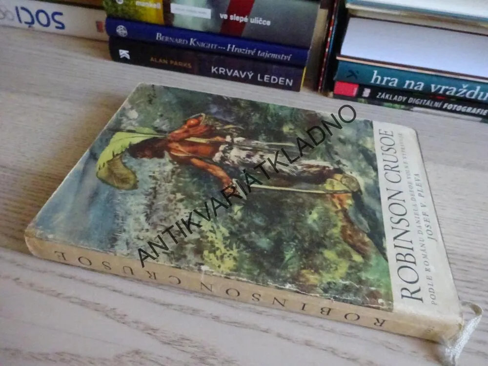 ROBINSON CRUSOE, DANIEL DEFOE, **an